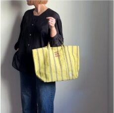 beej-stripefabrictotebag
